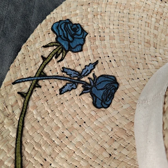 Coach X Observed By Us Embroidered Straw Hat - Picture 6 of 12